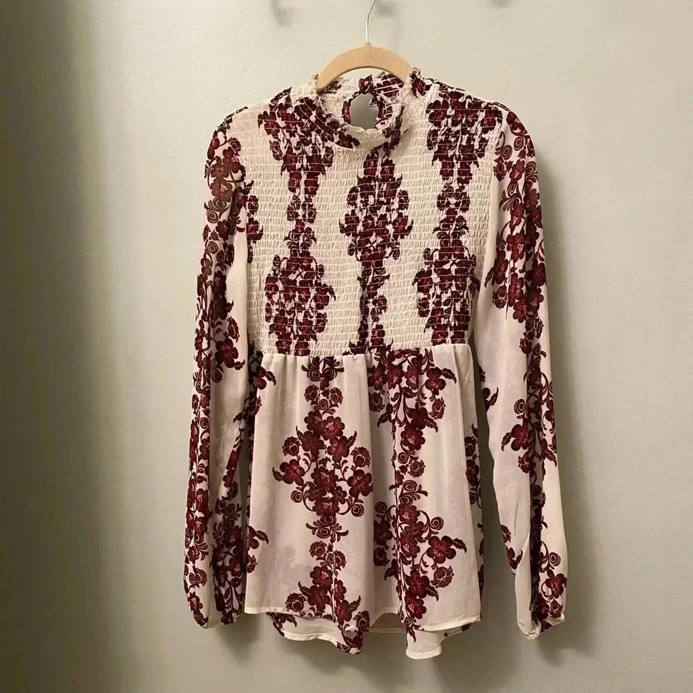 Xhilaration target white red floral smocked top tunic boho ruffle neck medium